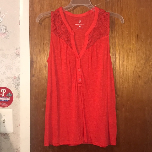 Women’s top - Picture 2 of 2